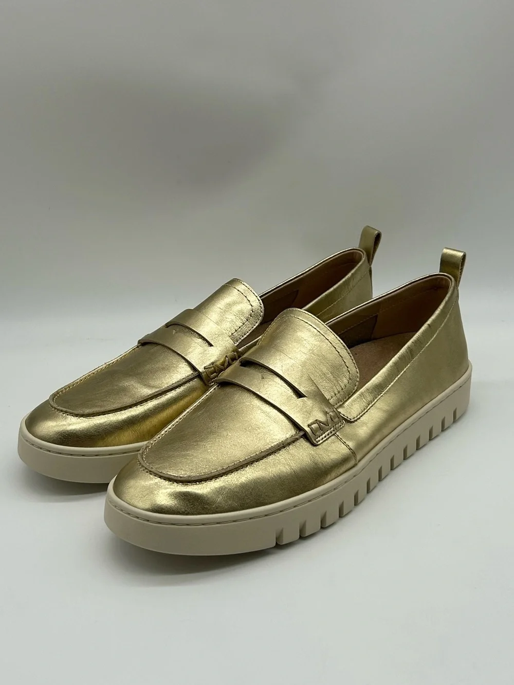 Vionic step into